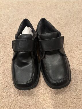 Sperry Kids Black Leather Hook-and-Loop School Shoes